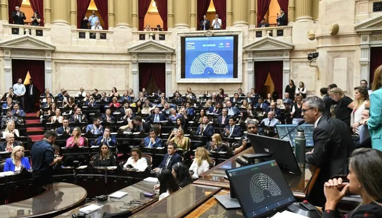 La Reforma Laboral se aprobó en Diputados pasada la media noche