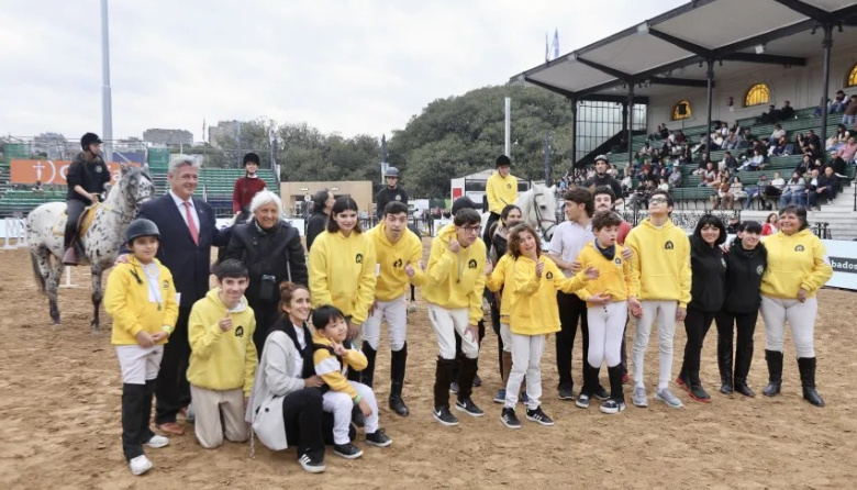 Una jornada a puro caballo en la pista central