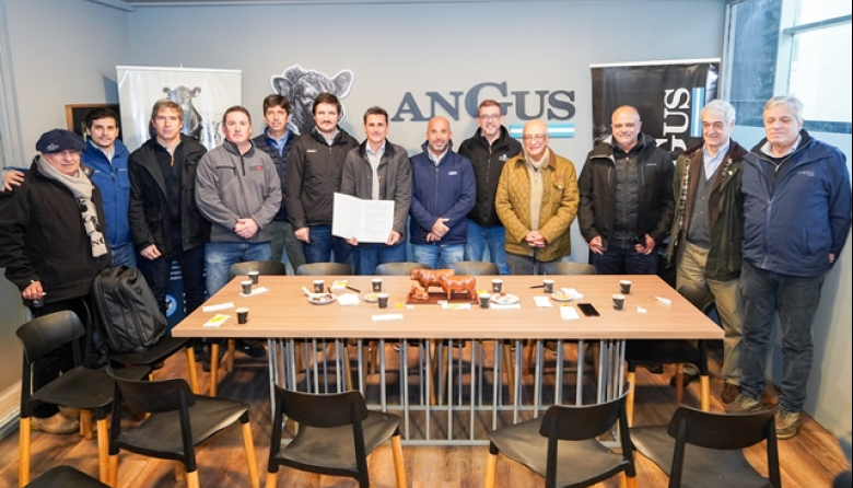 Angus firmó un convenio con Centros de Inseminación para ampliar sus programas de registros