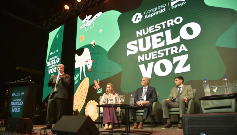 AAPRESID. La Mesa de Enlace respaldó a la propiedad privada (Ley de Tierras), defensa de las cooperativas y consenso para una nueva Ley de Semillas