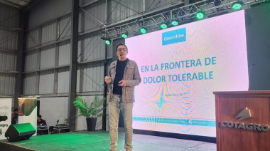 “Jorge Giacobbe: Milei recibió un aviso de su electorado, no un divorcio”