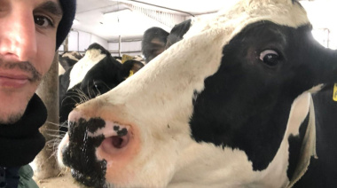 AgroExportados: Luego de trabajar en distintos tambos del mundo, el veterinario Lucio Cámpora se anima a decir que “las vacas son un fórmula 1