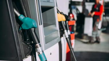 Naftas: el Gobierno flexibilizó la calidad para permitir más bioetanol y amortiguar subas