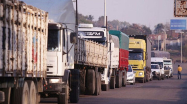 Fuerte impacto del conflicto camionero: “Más de 12 barcos se fueron a Brasil y el daño es irreparable, tienen actitudes patoteriles y las Cámaras no representan”, advirtió Gustavo Idígoras