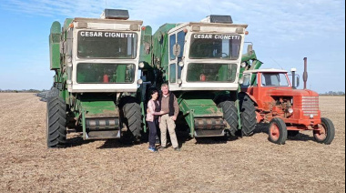 “Arriba de una Bernardín”: restauró dos cosechadoras de los ’70 y las usa cada campaña junto a su esposa