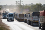 En Santa Fe quieren cobrar U$S 1,5 por tonelada para mejorar las rutas y crece el rechazo del agro