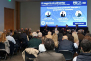 “La mesa está servida”: referentes de las cadenas bovina, porcina y aviar debatieron sobre el futuro del sector cárnico argentino