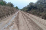 Cómo puede ser que los caminos rurales estén hasta dos metros por debajo de los campos? El experto Daniel Costa dice que desde hace 70 años sufren erosión por culpa de las máquinas niveladoras